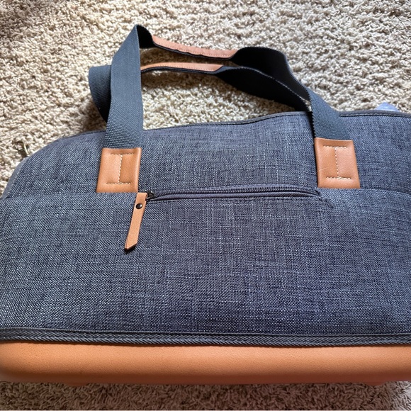 Charcoal Gray Pet‎ Carrier by Left Pine - Picture 8 of 16